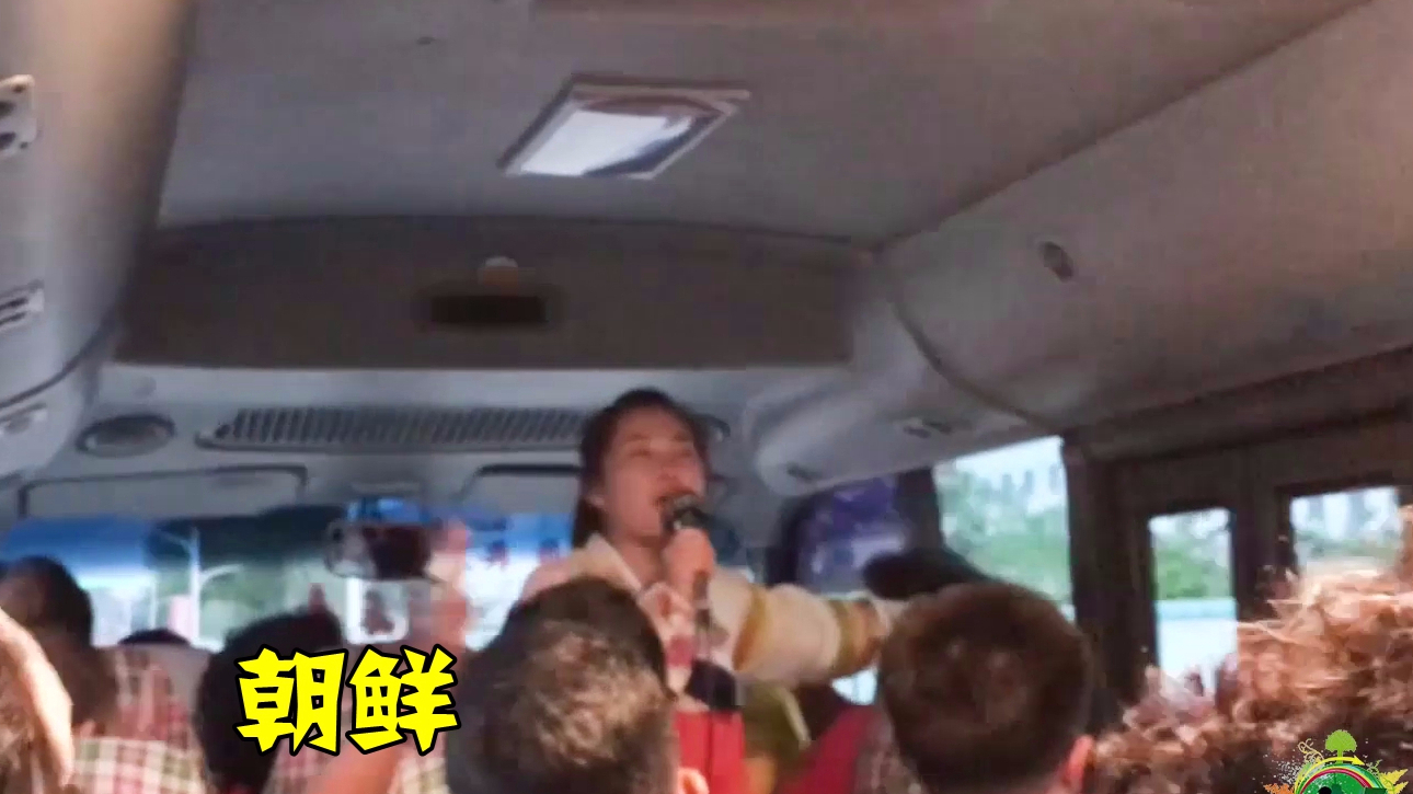 朝鲜漂亮女导游,唱《亲密的爱人》,外国人能唱到这个水平真厉害